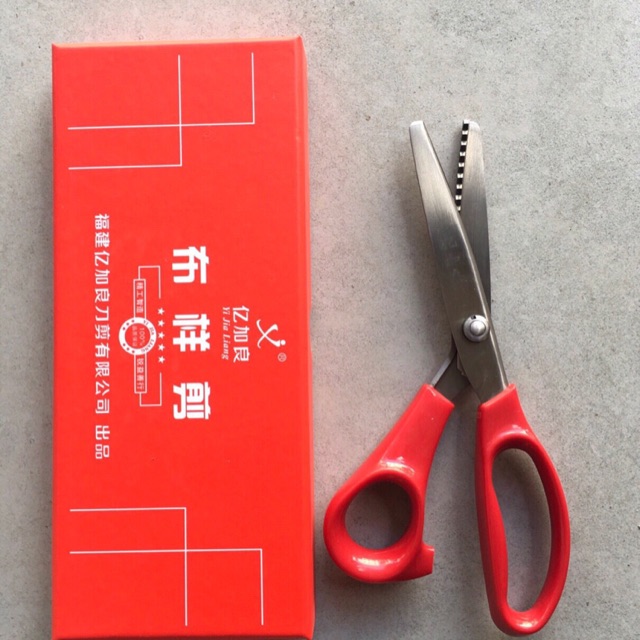 kéo cắt vải răng cưa cao cấp hộp đỏ