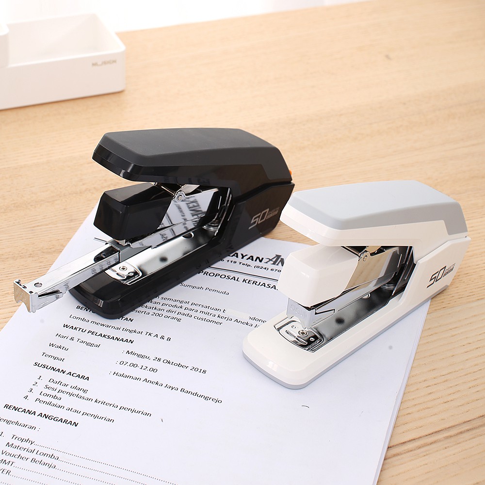 Dập ghim trợ lực - bấm kim 40 trang deli 371