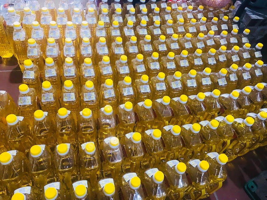 1 thùng DẦU ĐÈN CÁT TƯỜNG LƯU LY