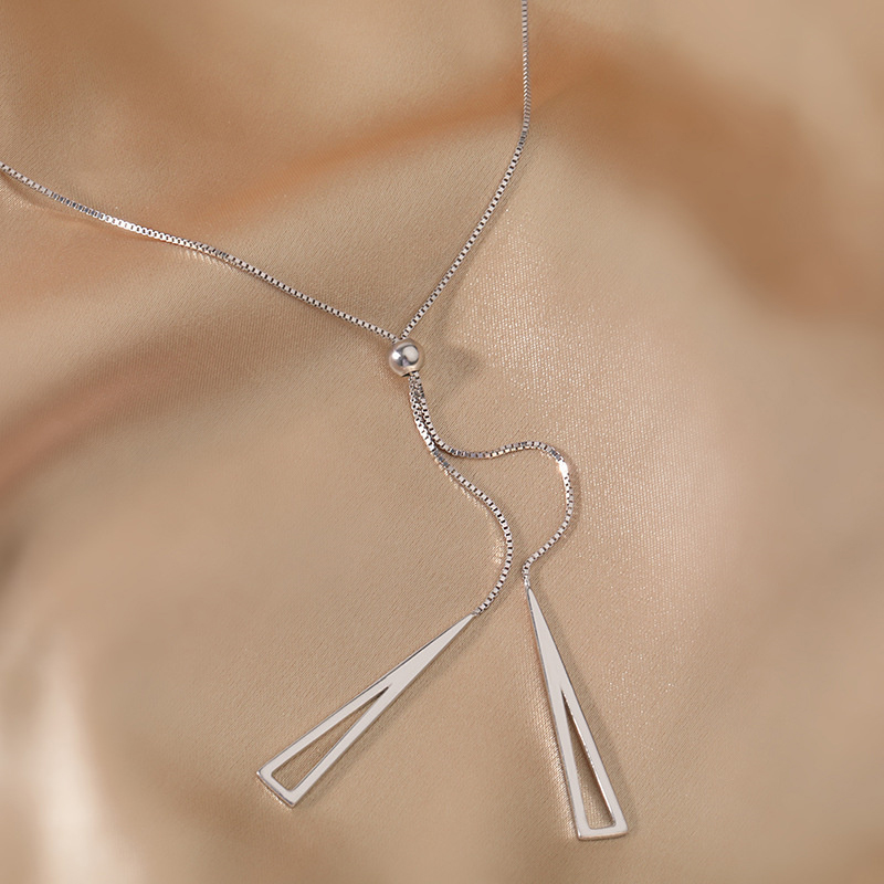 Triangular%20Geometric%20Adjustable%20Pull%20Pendant%20Necklace%20Long%20Tassel%20Sweater%20Chain%20Y-Shaped%20Minimalist%20Elegant%20Jewelry%20Gift%20CHAINI%20-%20Image%205