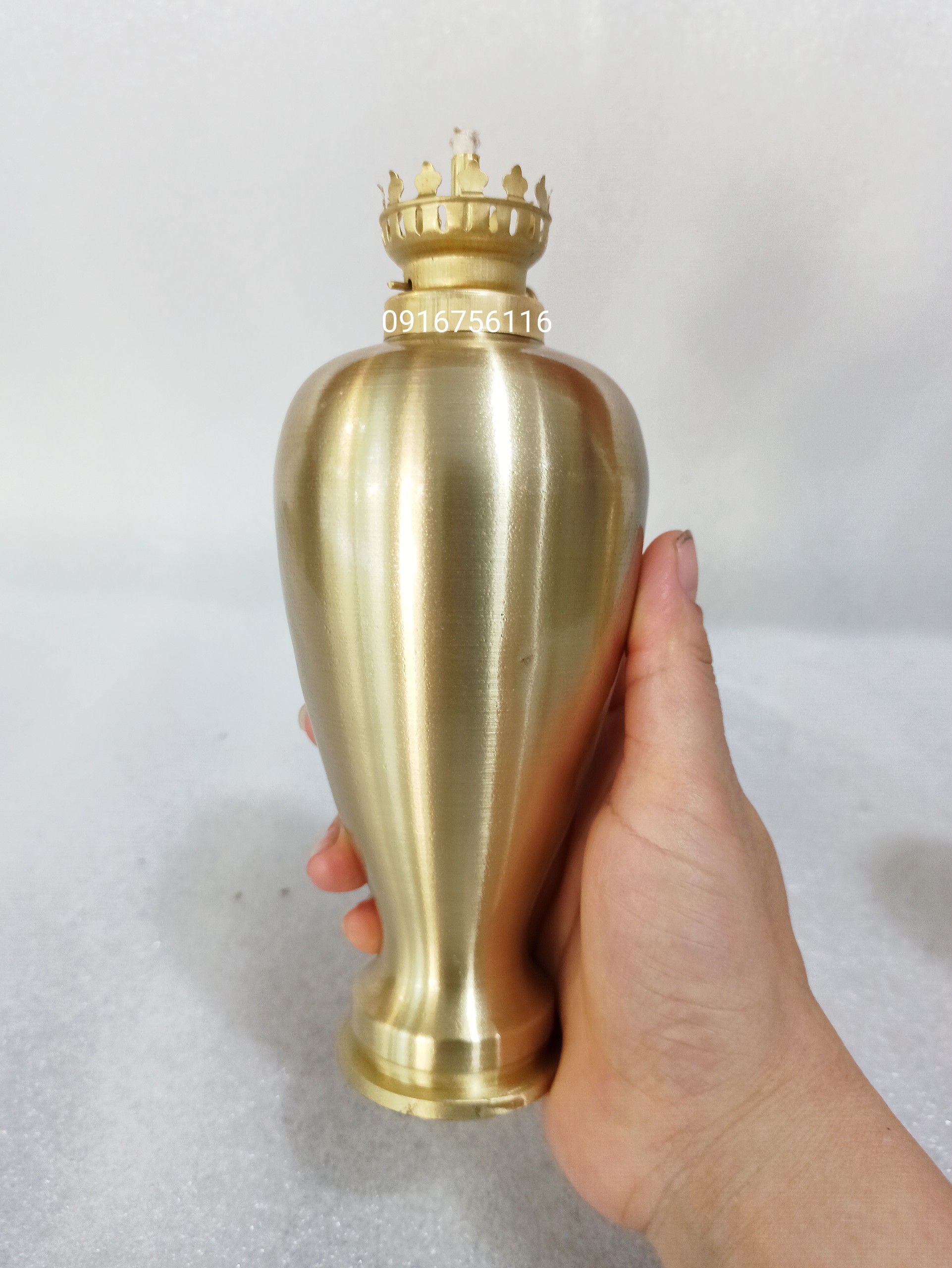 Đèn dầu đồng thờ cúng cao tầm 30cm, đèn dầu bằng đồng, đèn đồng đốt dầu lắp bóng cao 30 cm, giá 1 đèn