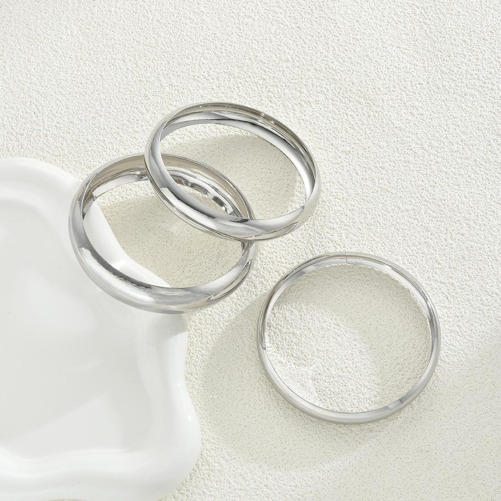 3Pcs/Set%20Buy%201%20Take%202%20Stacking%20Wearing%20Simple%20Metal%20Bangles%20Set%20Plain%20Circle%20Smooth%20Surface%20Bracelets%20for%20Women%20Jewelry%20Accessories%20-%20Image%203