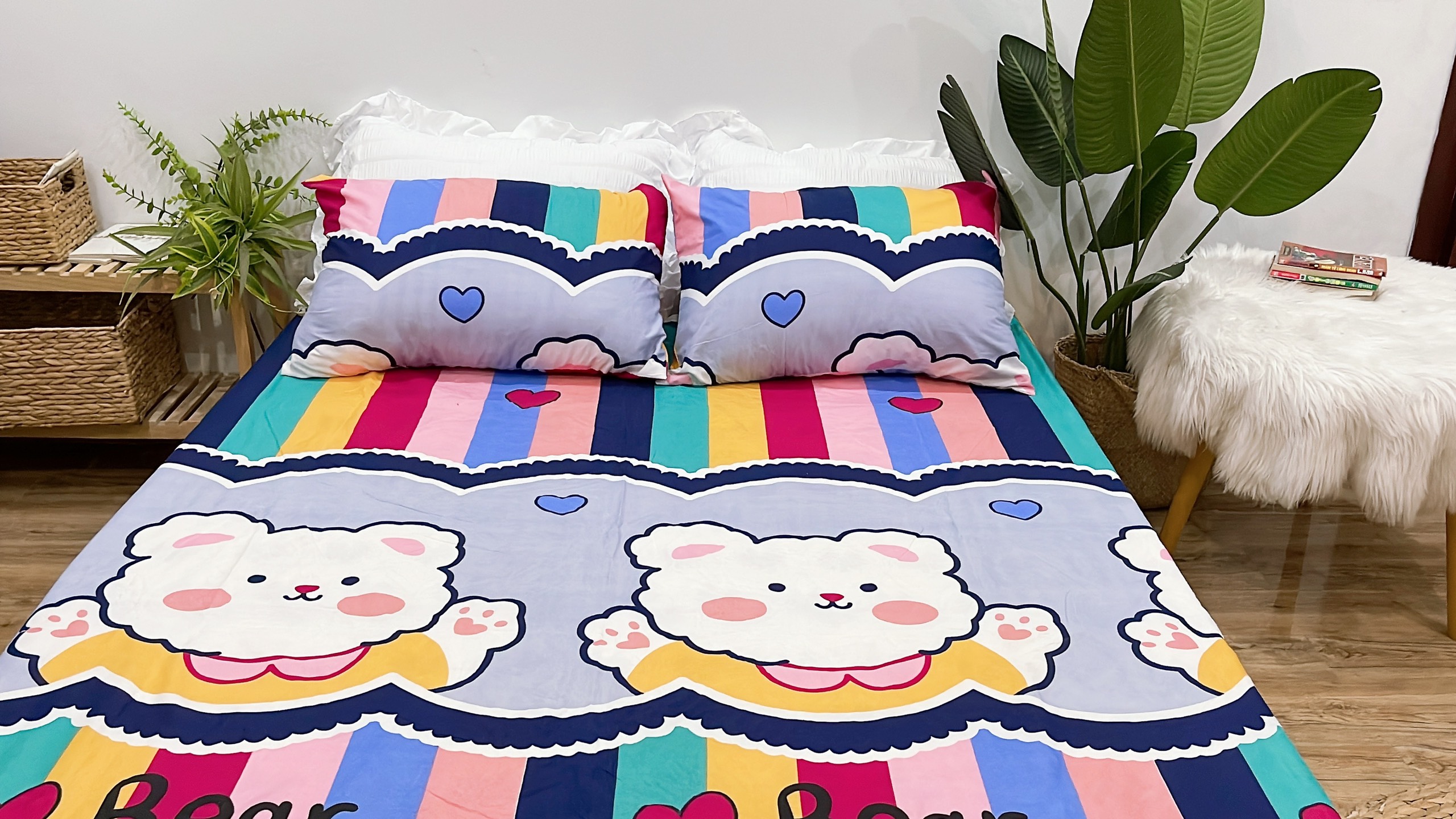 Set Ga Gối Mẫu Gấu Kẻ Sọc P68 ( Gồm 1 ga bo chun, 2 vỏ gối nằm, 1 vỏ ôm )