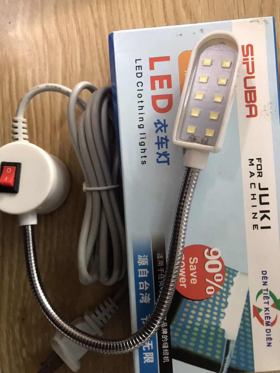 Đèn LED máy may 30 bóng có nam châm bóng chìm