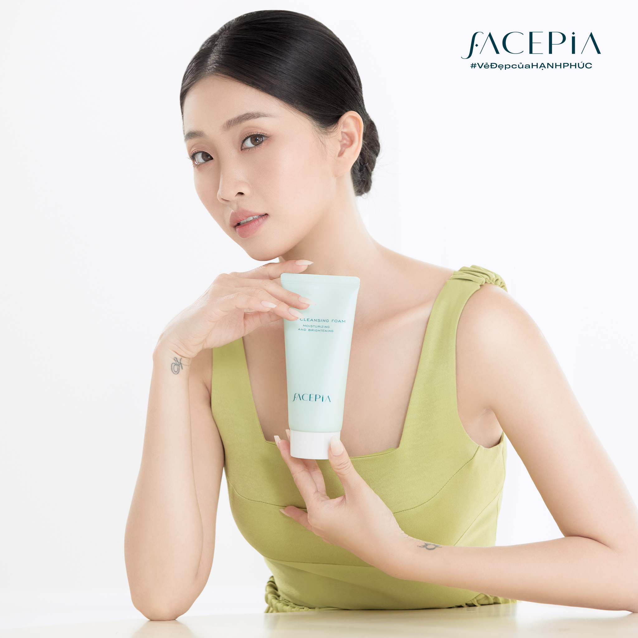 [HCM] The Cleansing Foam - Sữa rửa mặt dưỡng trắng