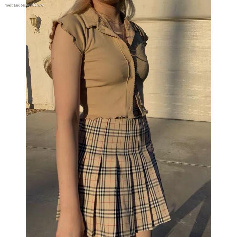 Chân váy Burberry xếp li thời trang Hàn Quốc