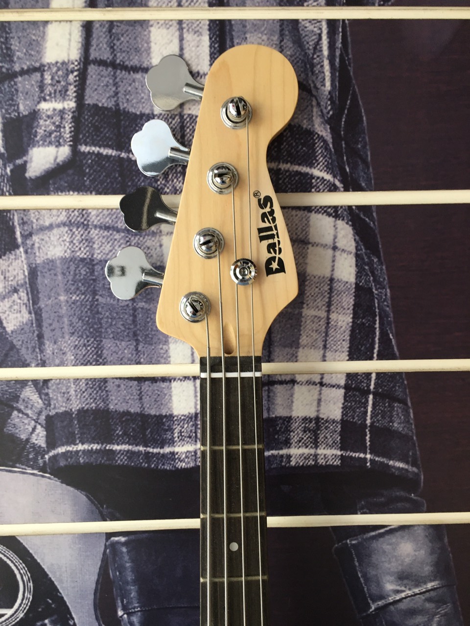 Đàn guitar bass 4 dây chất lượng tốt