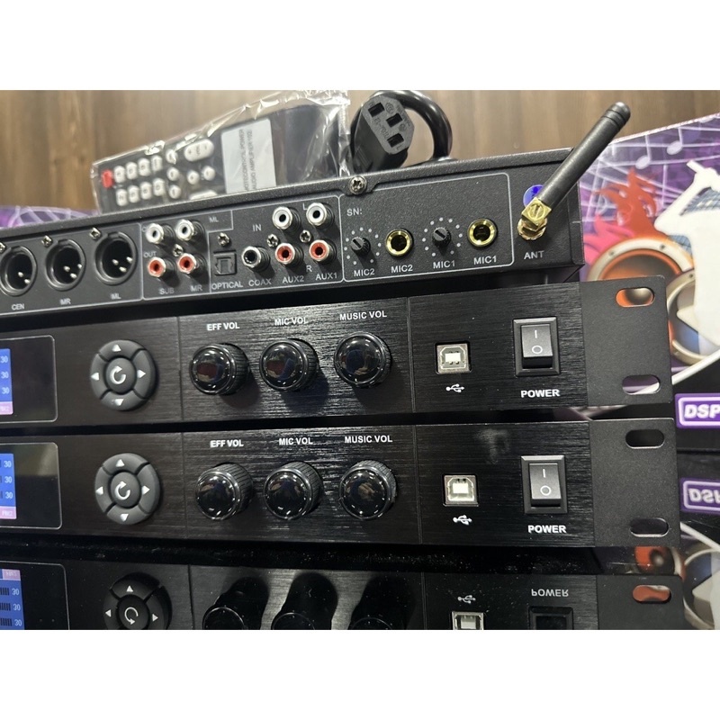 Vang số JBL K800