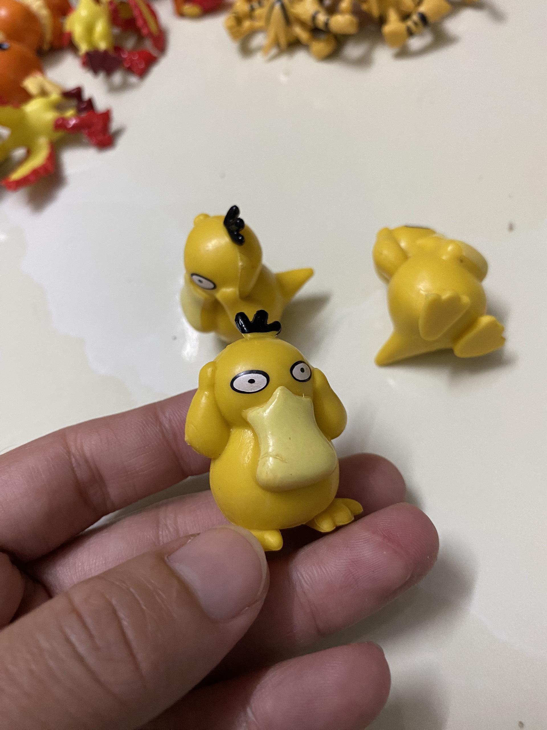 (ĐƯỢC CHỌN) MÔ HÌNH POKEMON MÀU VÀNG 5CM