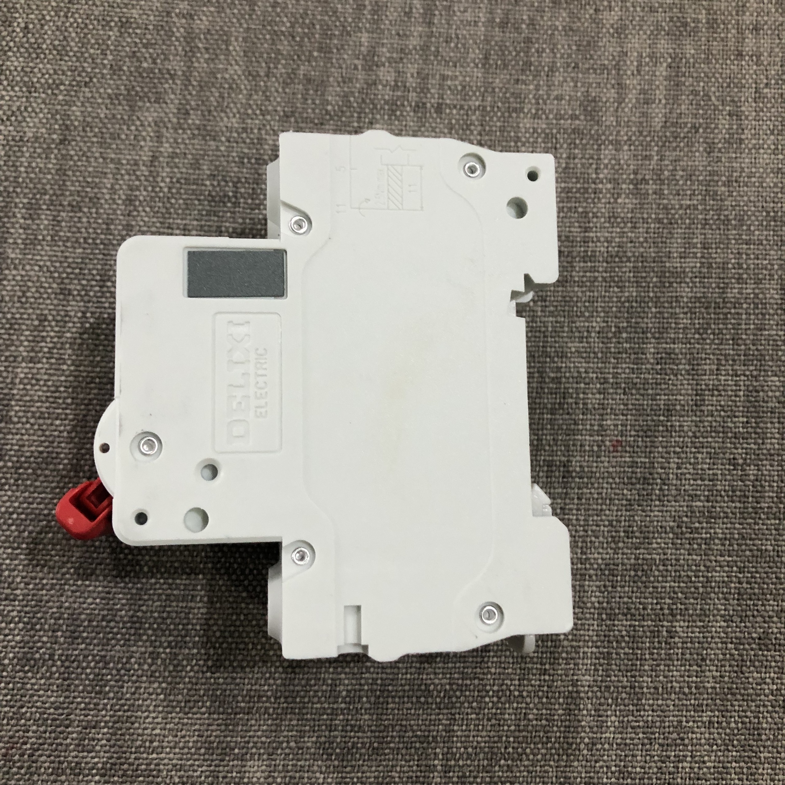 MCB AC Delixi 32A 2 pha