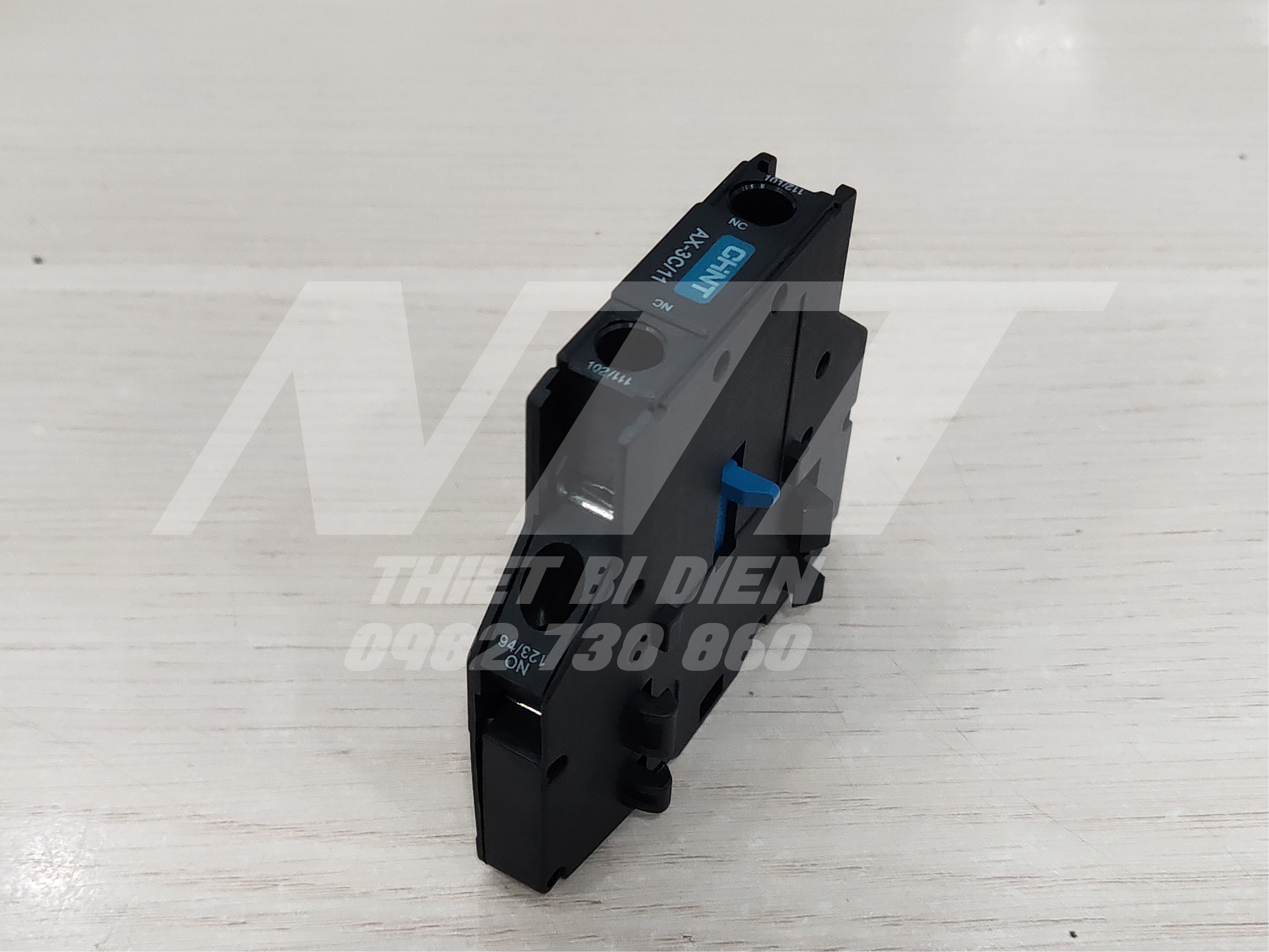 Tiếp Điểm Phụ Lắp Bên Cạnh Contactor AX-3C/11 CHINT