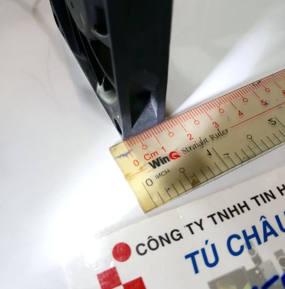 Quạt 7Cm, Dày 1.5Cm / Điện áp DC 12V, Loại 3 dây đầu cắm 3 Pin (NEW)