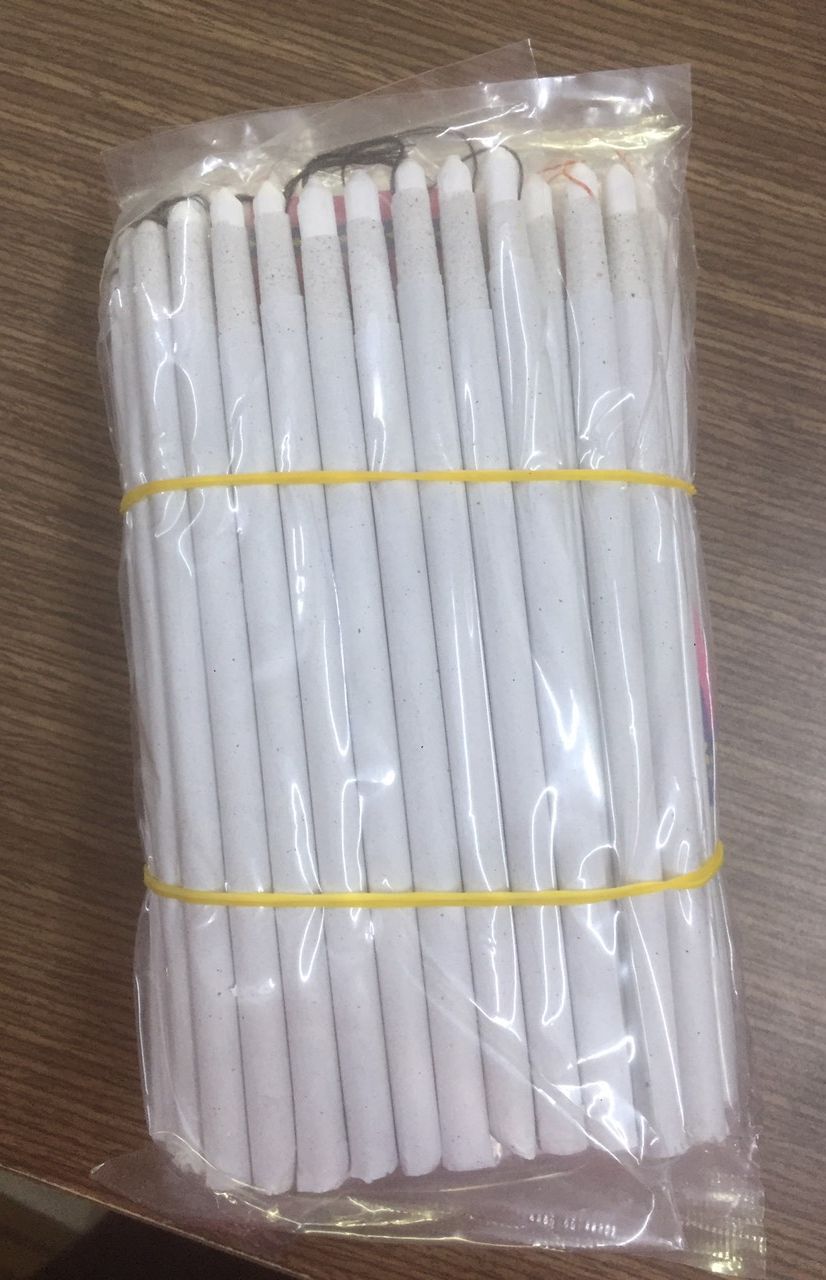 Sáp xé vỉ Hồng Ân - Túi 12 cây