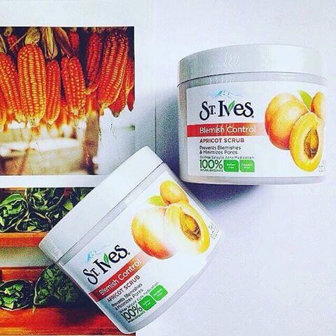 Tẩy Tế Bào Chết Toàn Thân St.Ives 283g