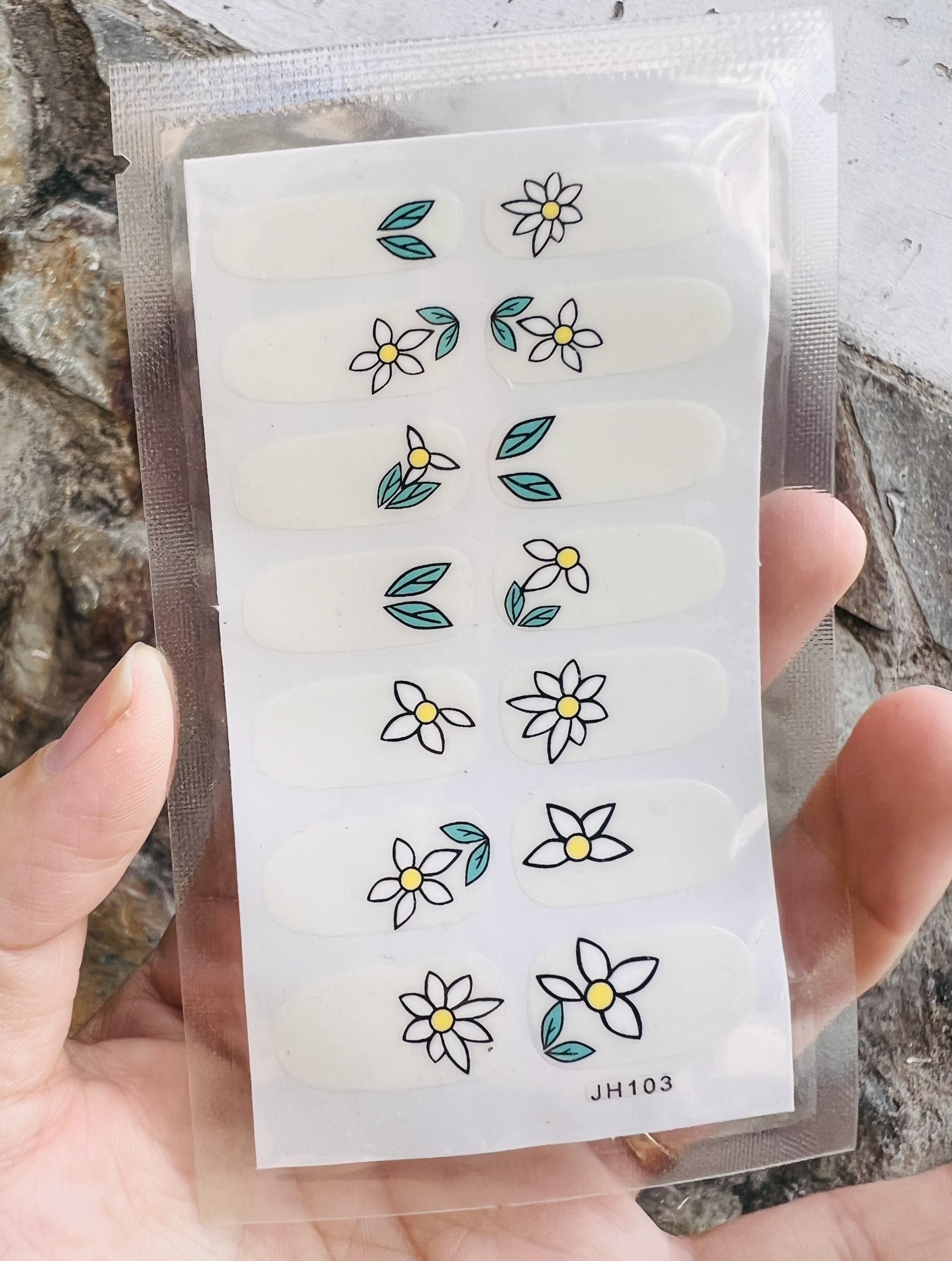 Miếng Dán Trang Trí Móng Tay