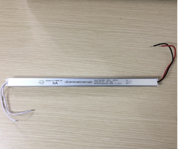 Led dây dán 12V 2835 cuộn 5m, 240 bóng/mét, ánh sáng trắng, vàng ấm có keo dán siêu sáng chất lượng cao