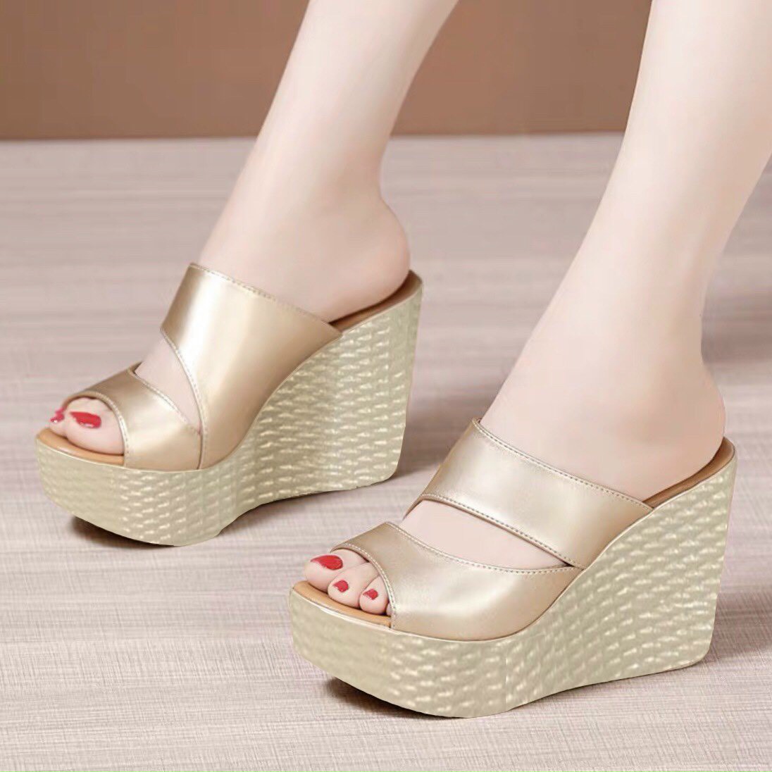 [HCM]Dép đế xuồng quai khoét - đế cao 9p