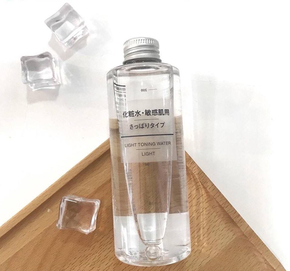 Nước hoa hồng Muji Light Toning Water 200ml