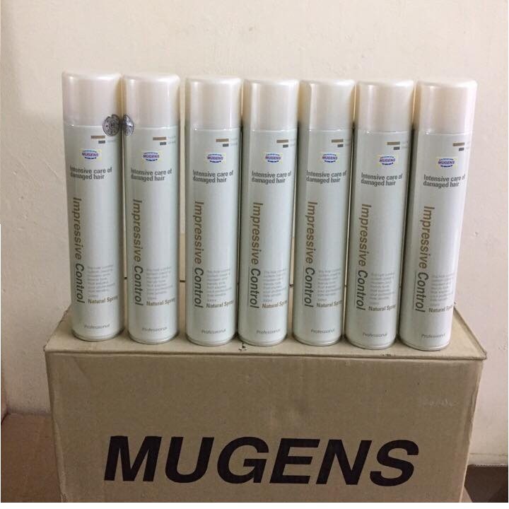 Gôm( keo)  xịt tóc mềm tạo kiểu tóc mugens natural spray 300ml