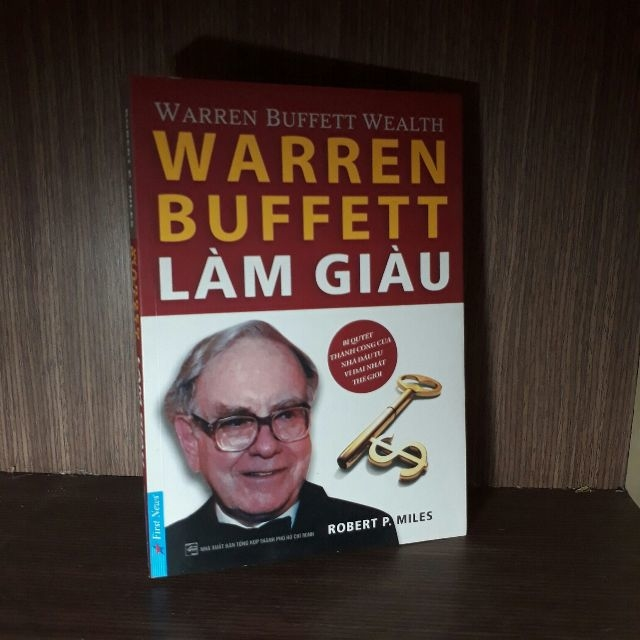 warren buffett làm giàu