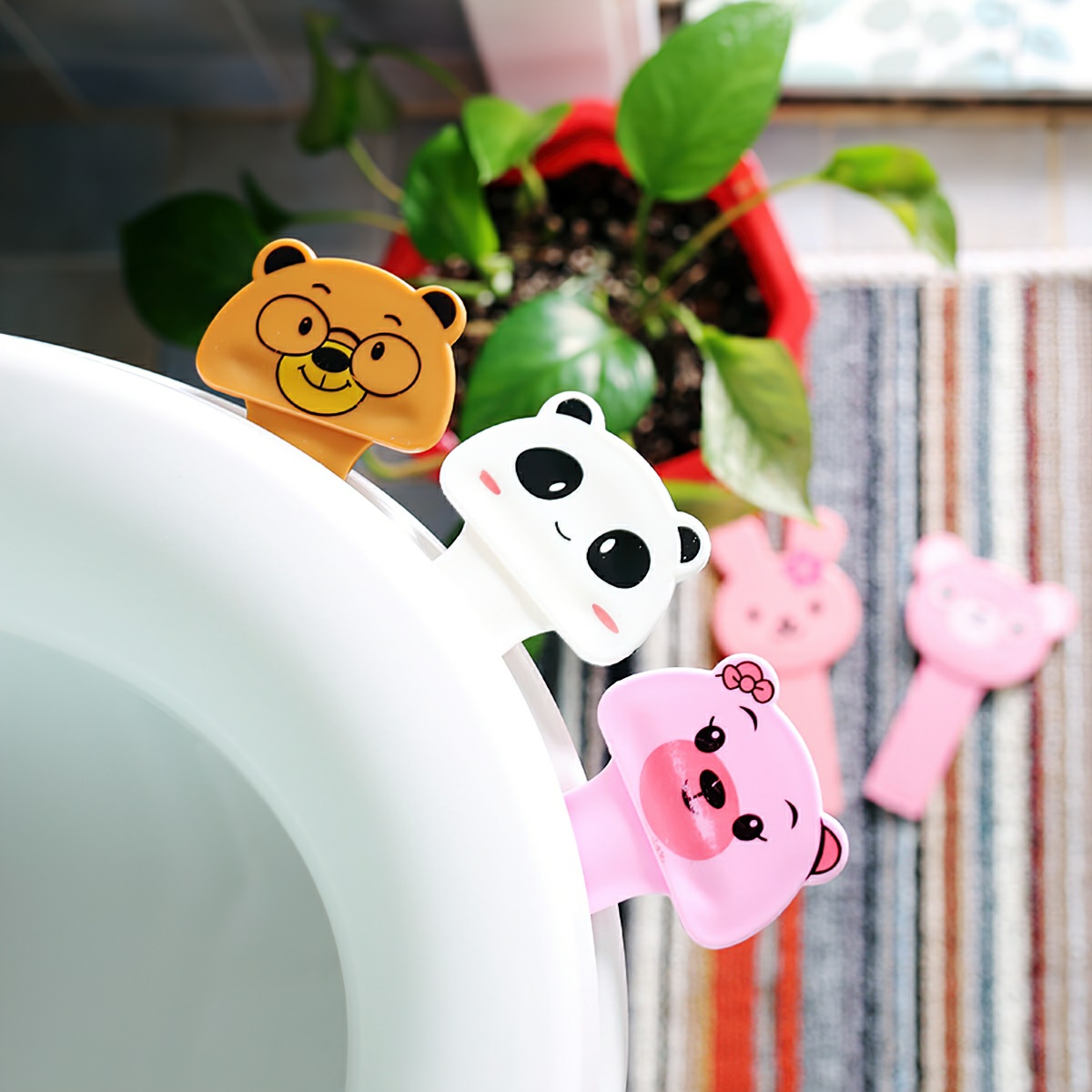 Anti-bacteria smart toilet lid breaker