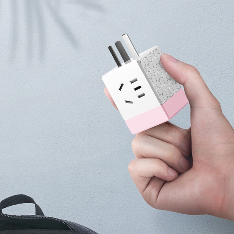Xiaozhubangchu Rubik's cube socket one-turn multi-plug expansion creative multi-purpose socket converter USB strip