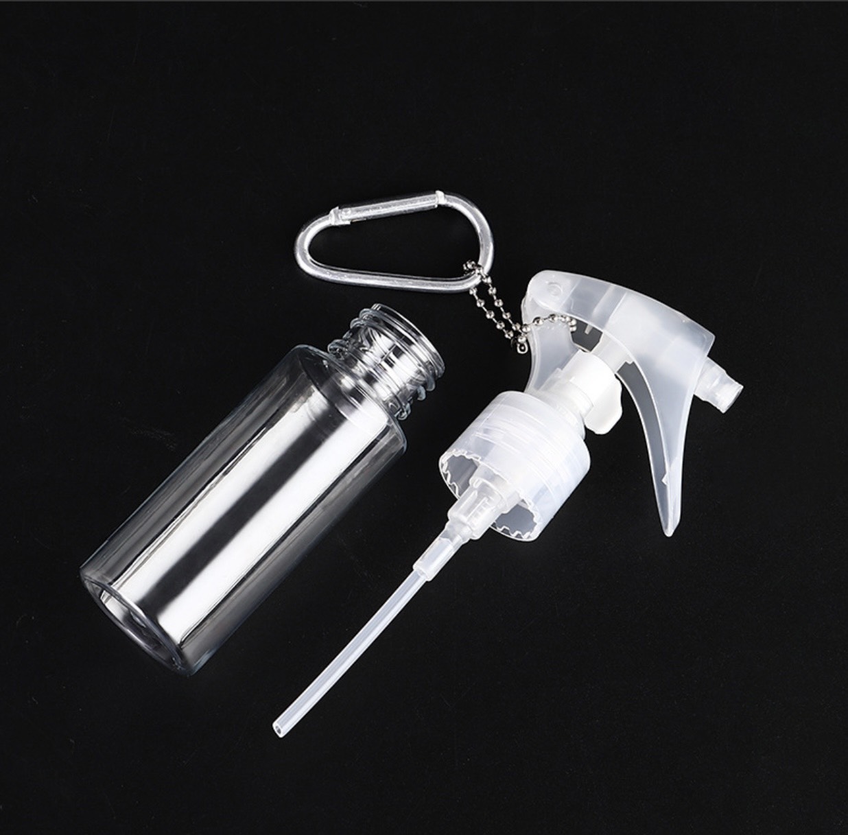 Chai xịt cồn mini kèm móc khóa