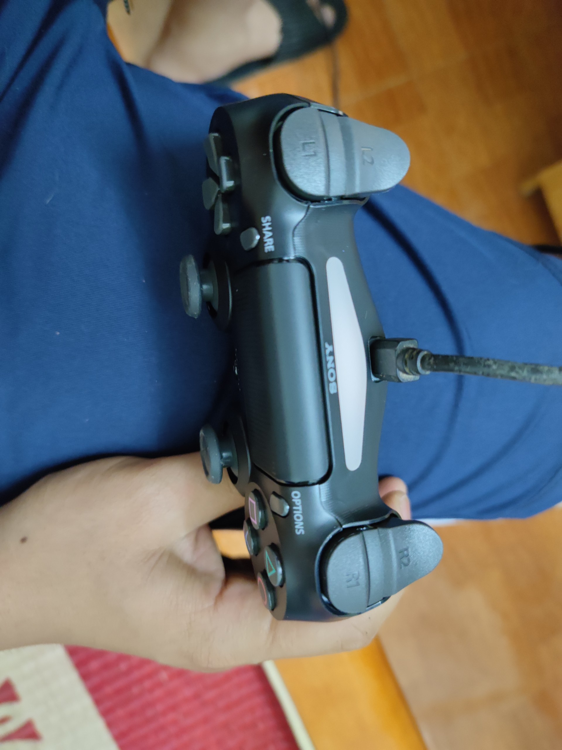 Tay cầm chơi game Dualshock 4 bản mới