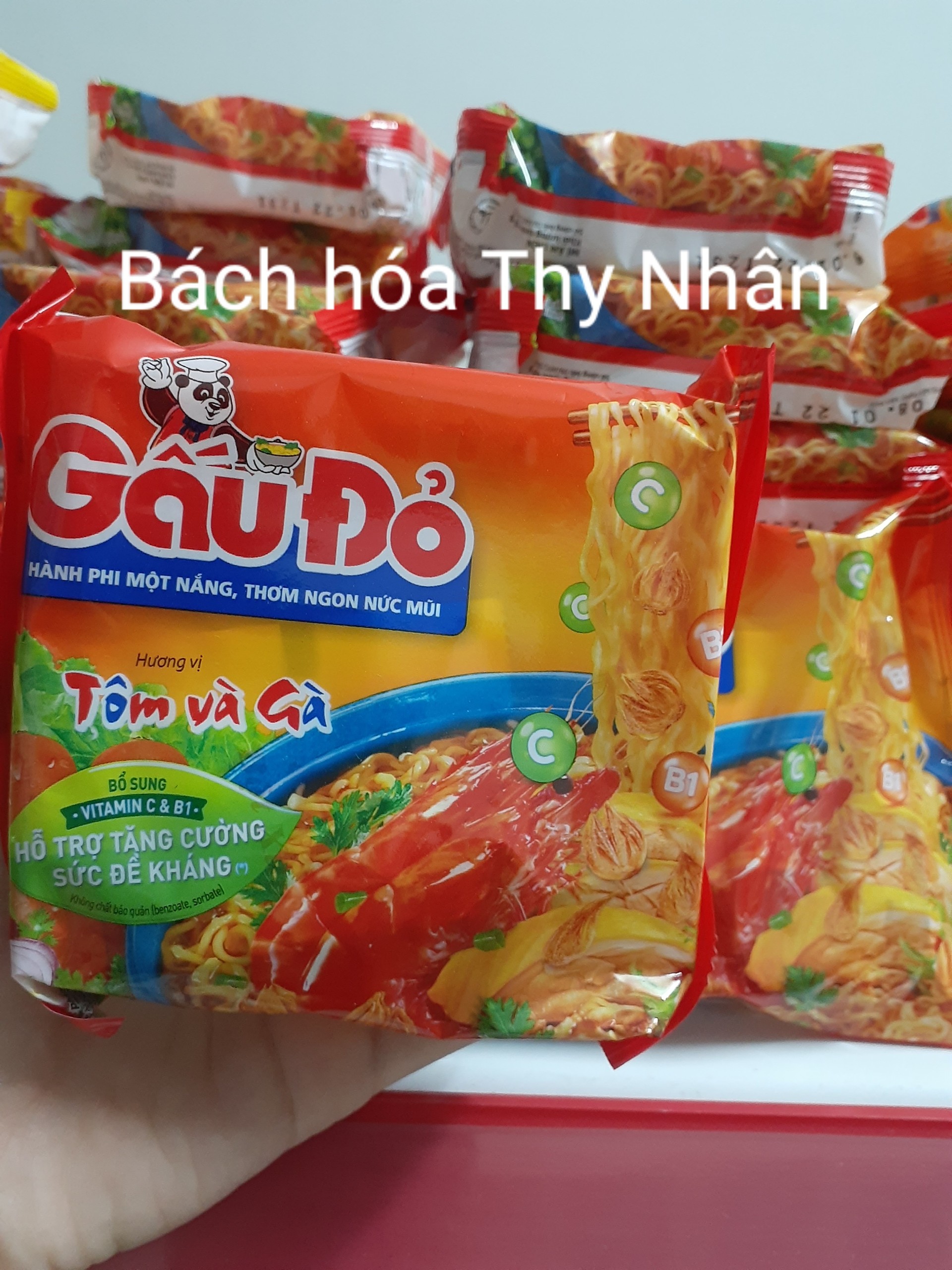 Mì Gấu Đỏ Tôm và Gà 1 thùng