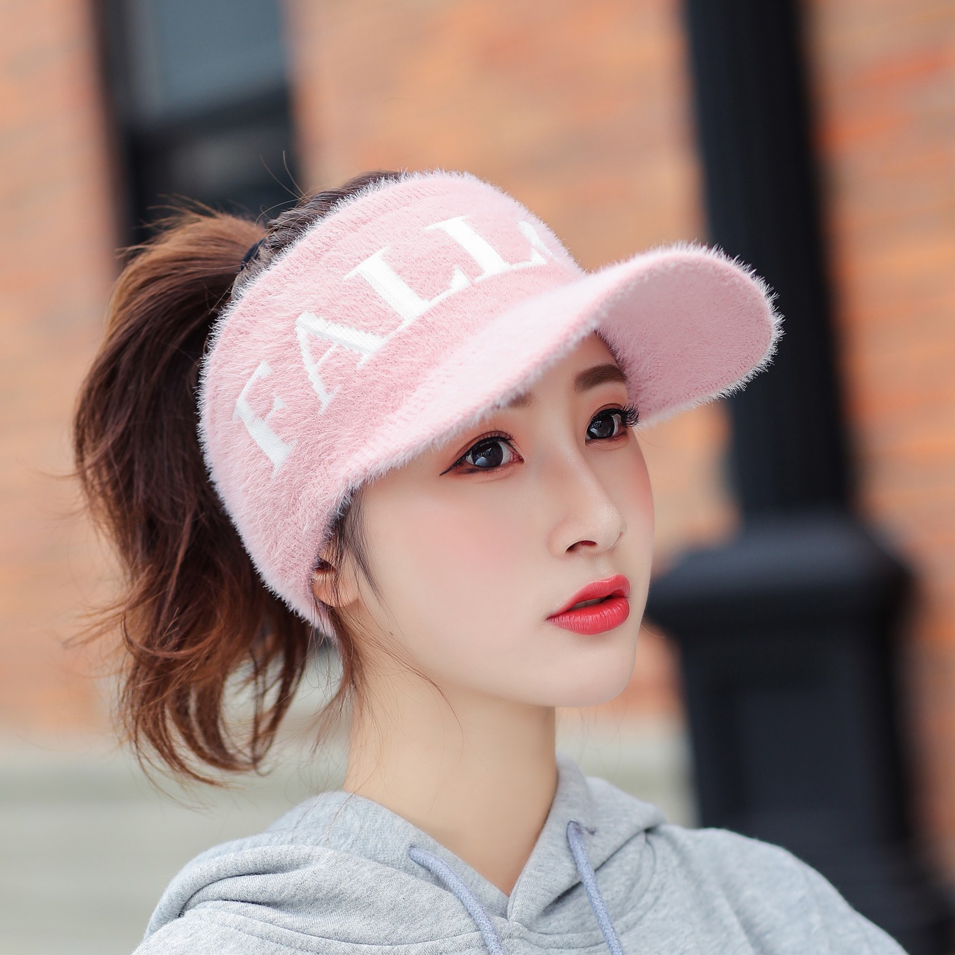 %E3%80%90EleganceEssence%E3%80%91Empty%20Top%20Sunshade%20Hat%20Autumn%20and%20Winter%20Duck%20Tongue%20Visors%20Outdoor%20Warm%20Travel%20Sports%20Sunscreen%20Caps%20-%20Image%202
