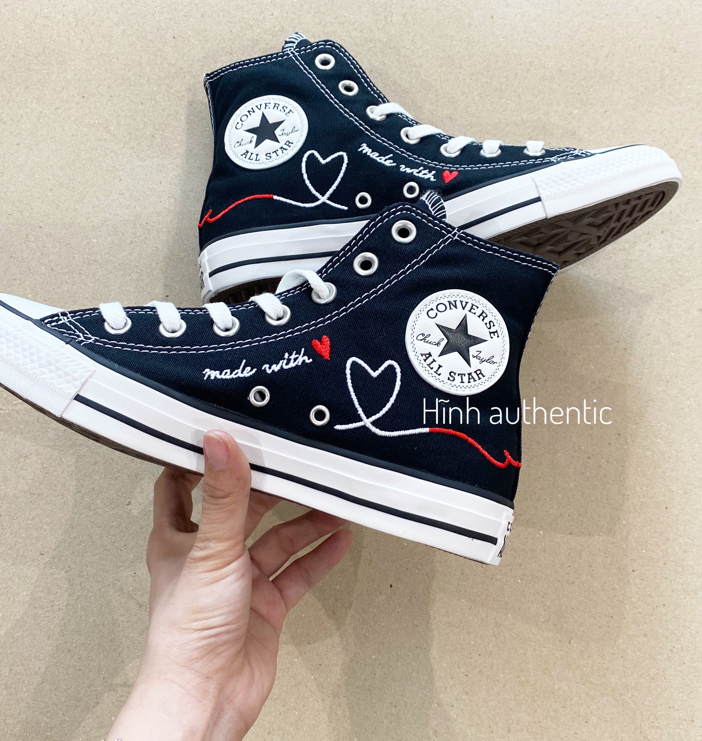 Giày Converse Classic Valentine's Đen 171158v