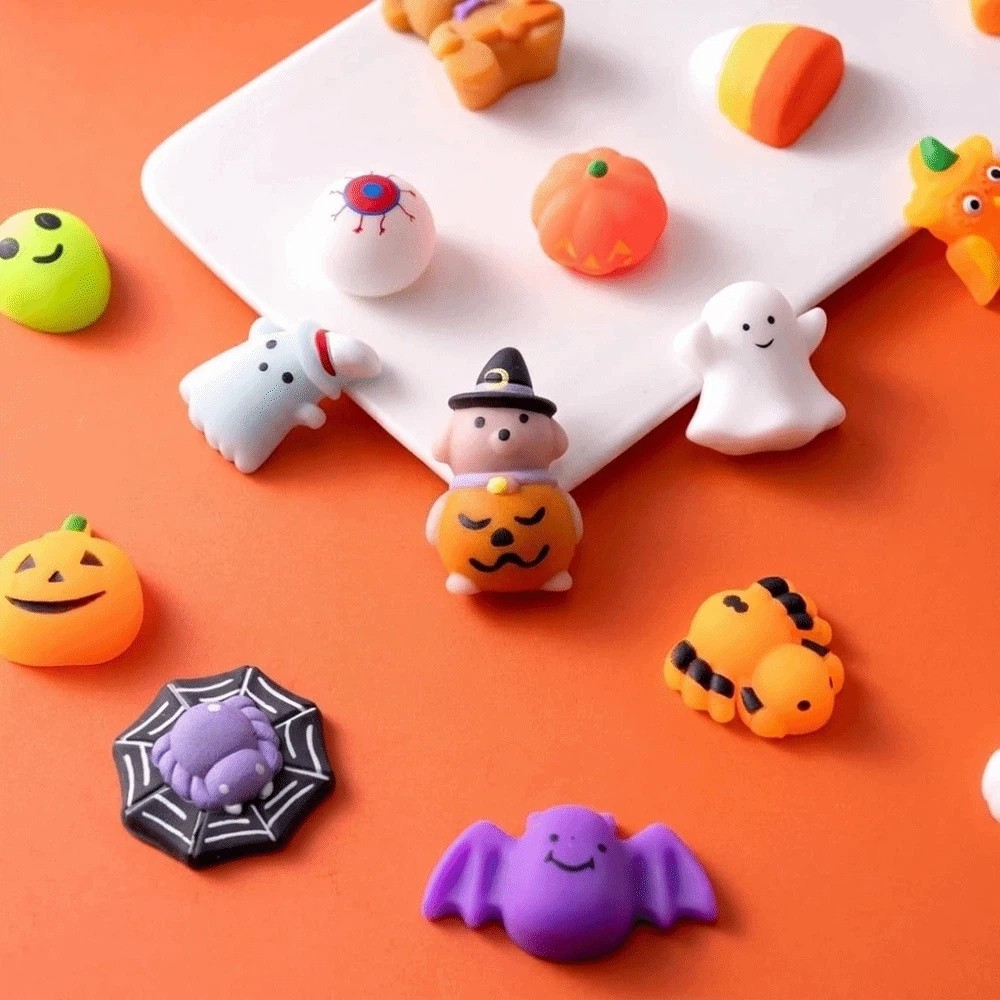 50Pcs%20Portable%20Mini%20Halloween%20Squeeze%20Toys%20Anxiety%20Relief%20Soft%20TPR%20Fidget%20Toy%20Hand%20Relax%20Funny%20Squishy%20Toy%20Children's%20Gifts%20-%20Image%207