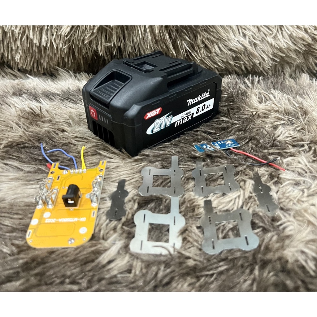 Vỏ mạch chống sốc makita 5s-2p 18v 8ah cell 21700 sạc adapter.