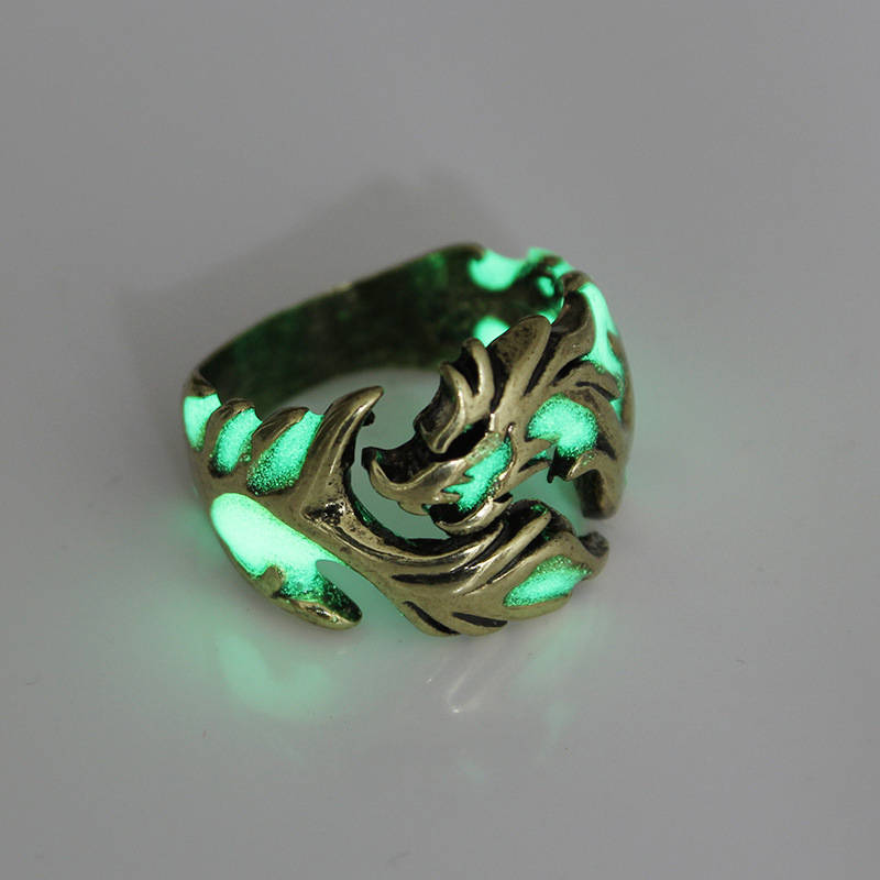 Men's Fashion Trendy Flying Dragon Ring Dragon Pattern Luminous Opening Adjustable Ring Halloween Glowing Jewelry Decoration. 