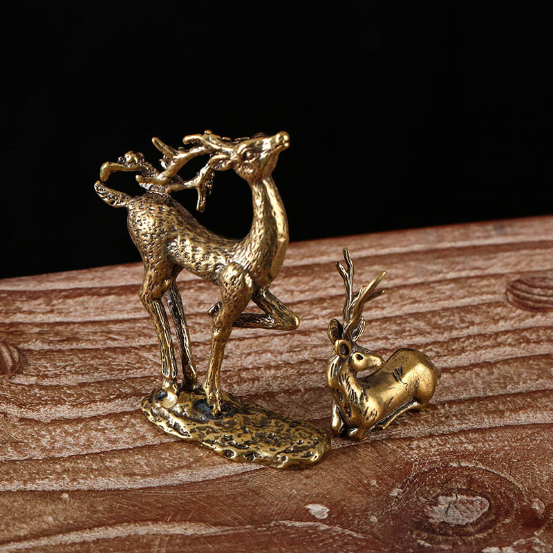Deer Figurine Elk Statue main image 0