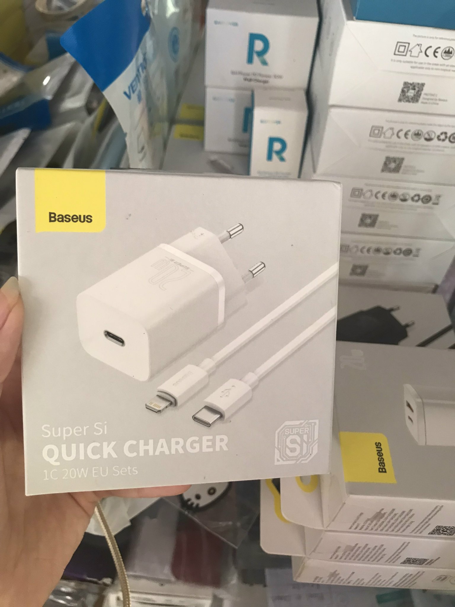Cốc Sạc BASEUS Mini 20W Super Si Sạc Nhanh dùng cho iPhone