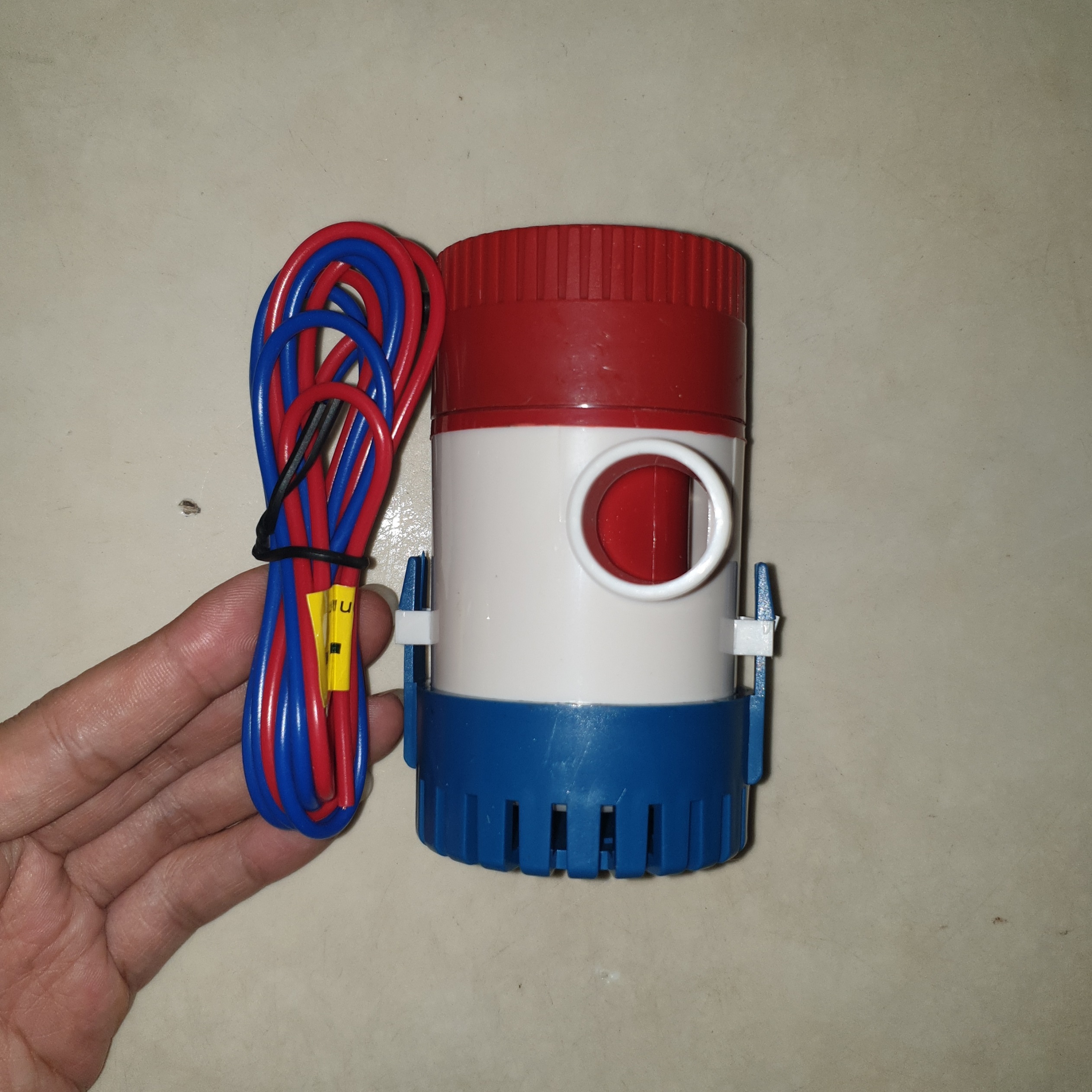 Máy bơm nước 12V công suất cao 4100 lít/giờ