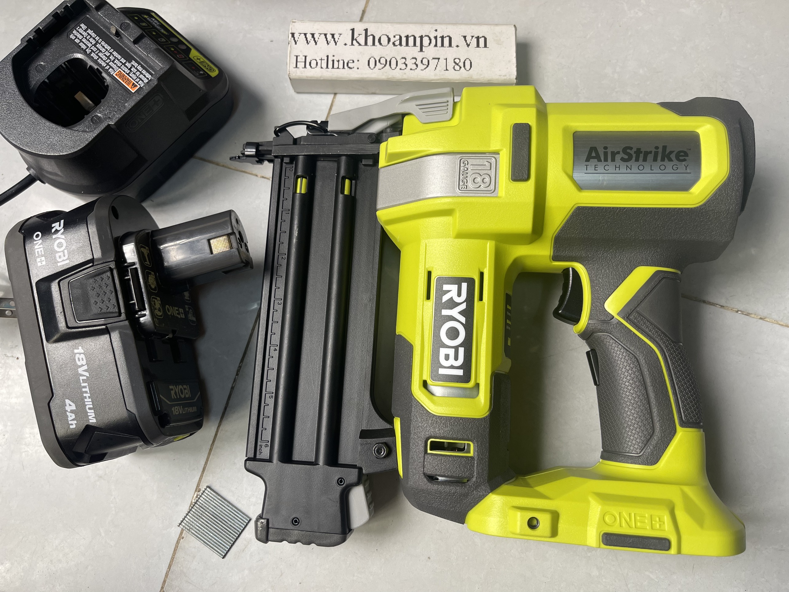 Máy bắn định Ryobi P321 ( thân máy)