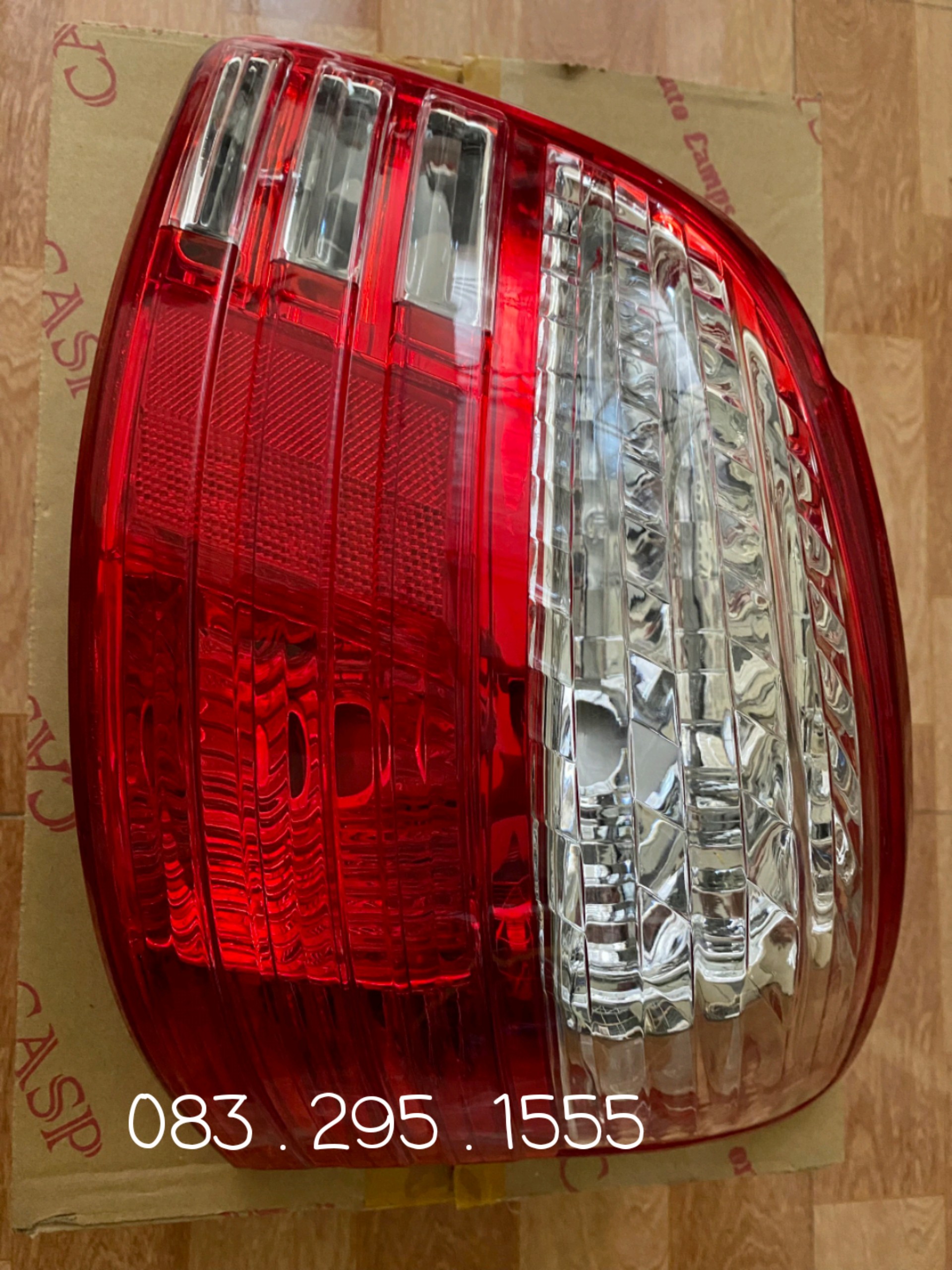 Đèn hậu vios 10 - 13 , oem