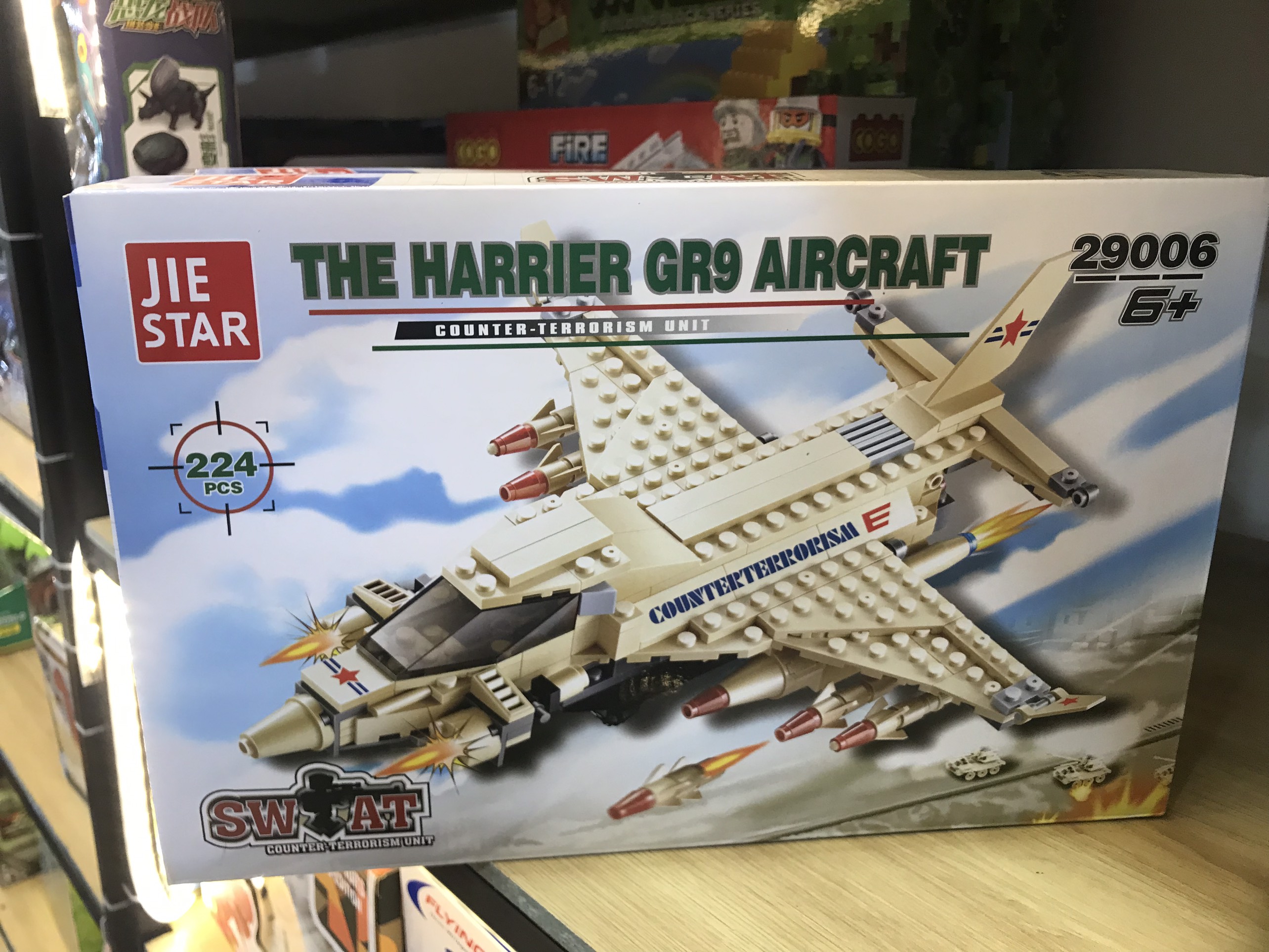Bộ LEGO Lắp Ráp Máy Bay Chiến Đấu 224 PCS