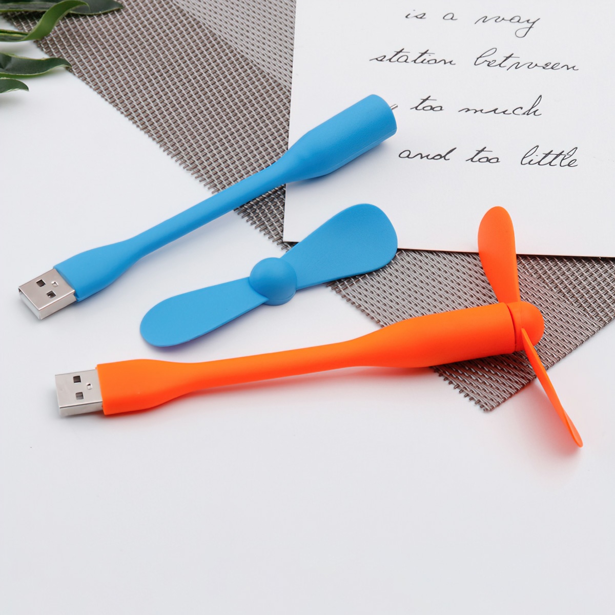 Quạt USB mini 2 cánh rời siêu mát - Quạt sử dụng cho điện thoại, laptop cổng usb tiện dụng CINDY