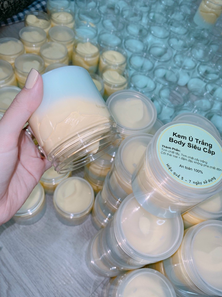 Kem body cốt ủ siêu trắng