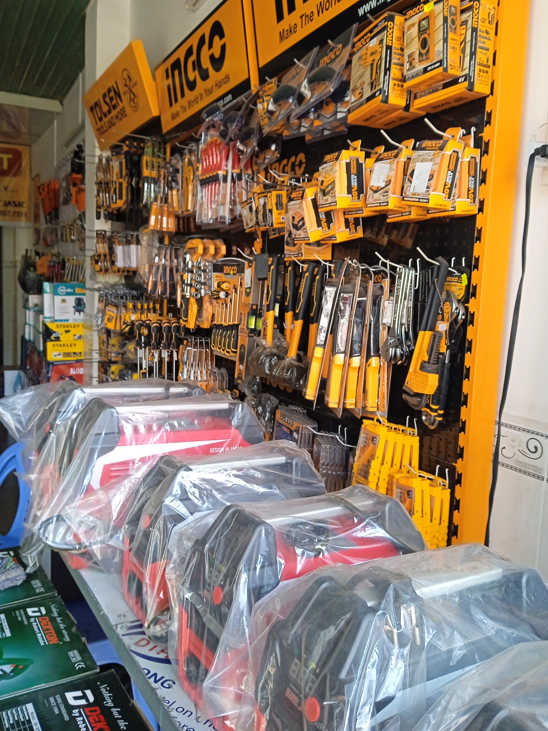 Máy phay gỗ , ingco RT22008
