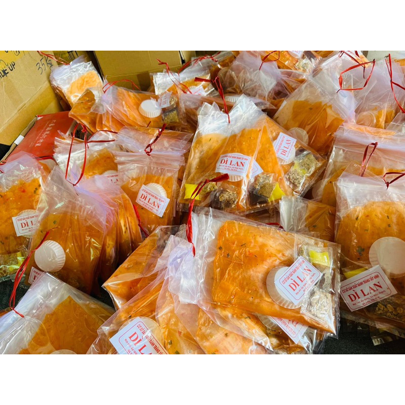 1 xâu 10b Bánh tráng dẻo tôm bơ me ép