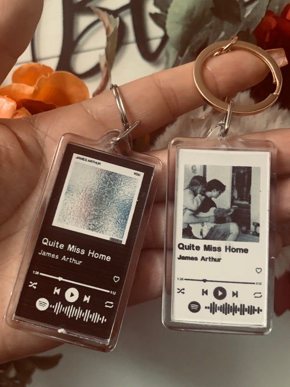 Móc khóa handmade bài hát Spotify theo yêu cầu