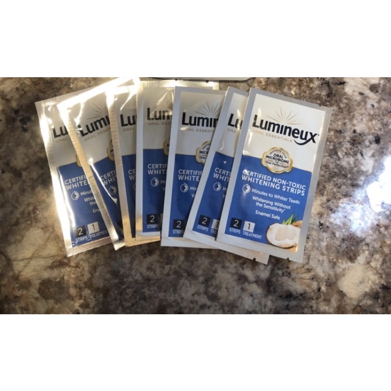 Miếng dán trắng răng an toàn oral essentials lumineux teeth whitening strips 14 miếng/42 miếng usa - sản phẩm chất lượng cao, được yêu thích săn đón trên thị trường hiện nay, hàng đảm bảo dùng siêu thích mời khách yêu trải nghiệm