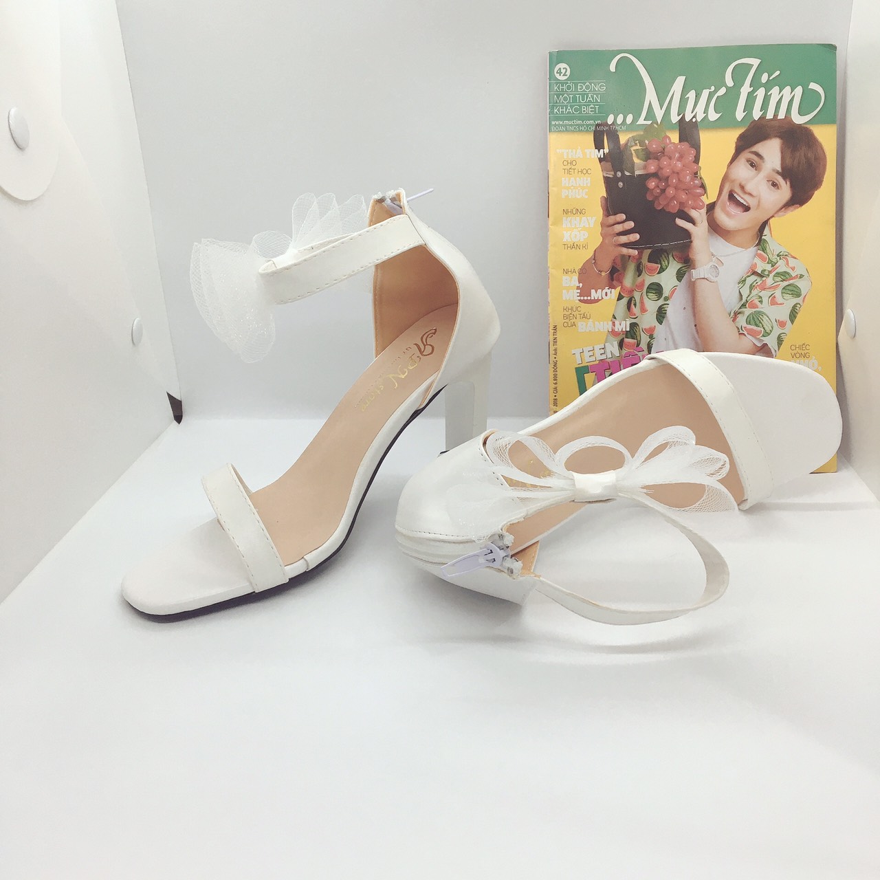 Giày sandal nữ cao gót 9p quay ngang nơ lưới phối cổ chân sành điệu - SD26