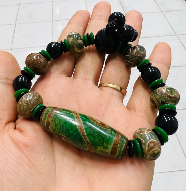 [ MẪU MỚI-DKT 02 ]Vòng đeo tay, lắc tay phong thủy đá mã não tây tạng dạng lu thống,mang phong thủy bình an