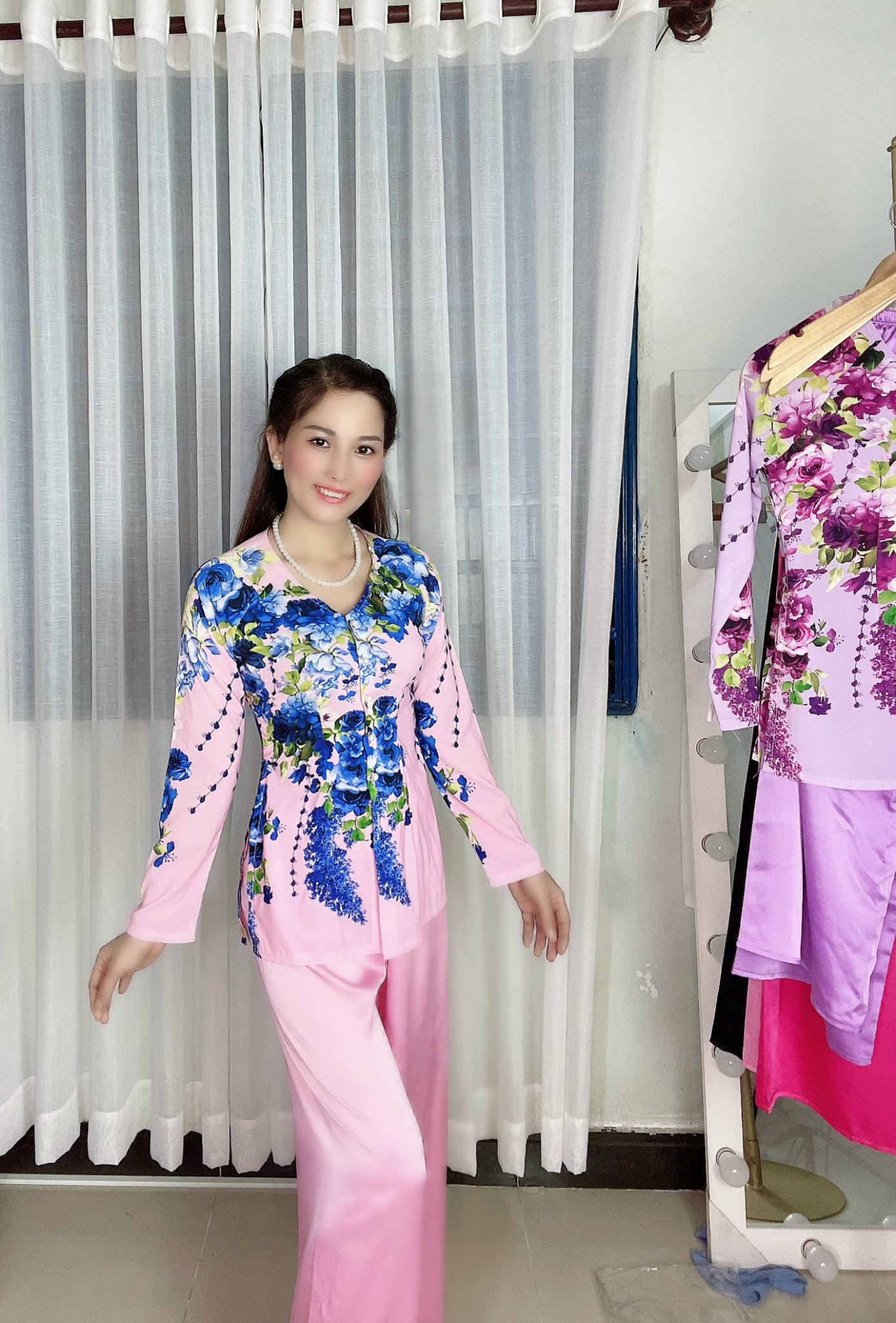 BỘ BÀ BA LẠP THỂ LỤA PHÁP IN 4D