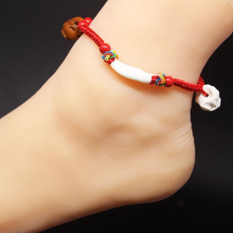 LẮC CHÂN DÂY ĐỎ NANH CHÓ MỰC HỘ MỆNH